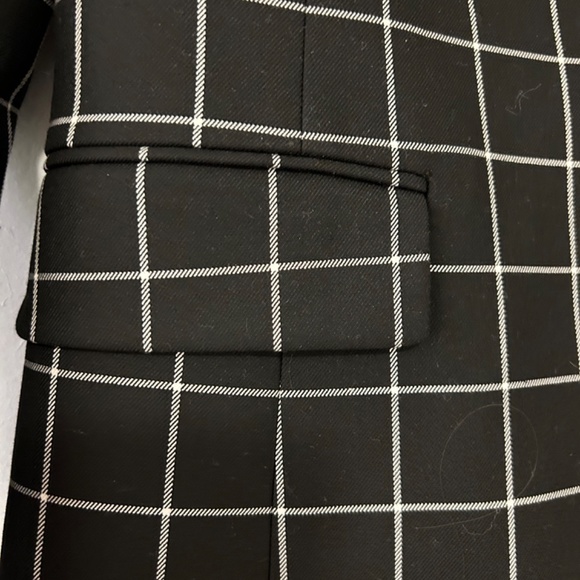 Tommy Hilfiger laidback and white fitted Jacket - Picture 2 of 5